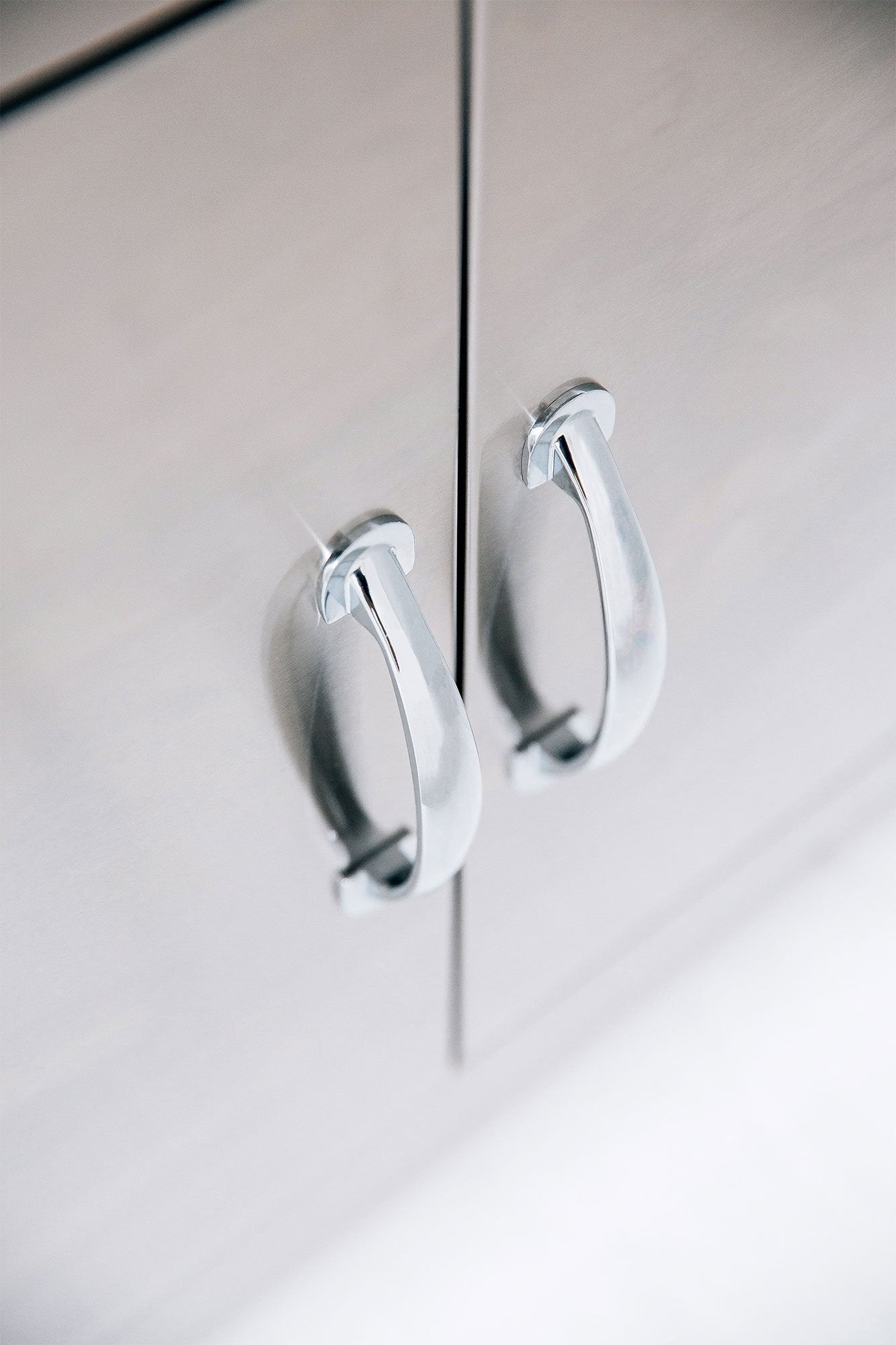 Summerset 15x15 inch Stainless Steel Drop In Sink and Hot and Cold Faucet SSNK-15D - BetterPatio.com