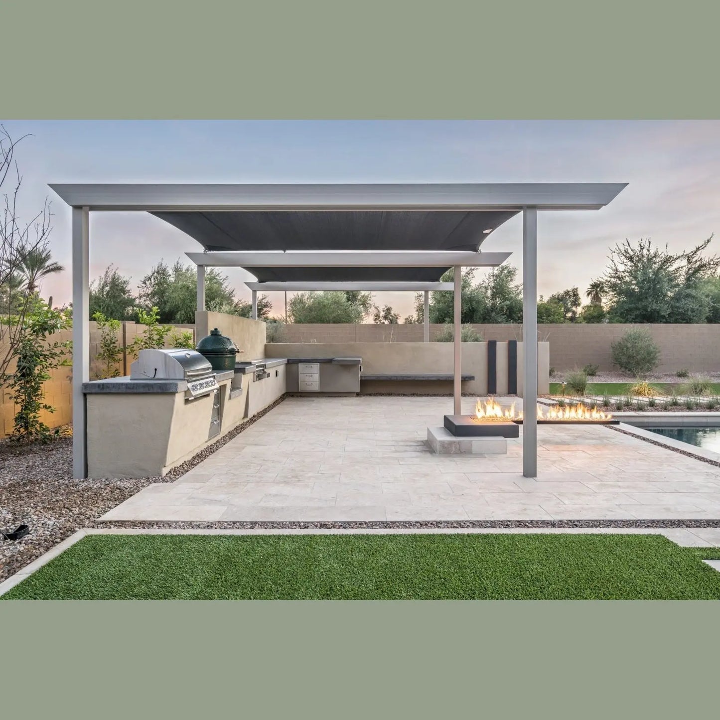 Summerset Alturi 30 ALT30T - Luxurious raised spa Hawaiian paradise outdoor kitchen