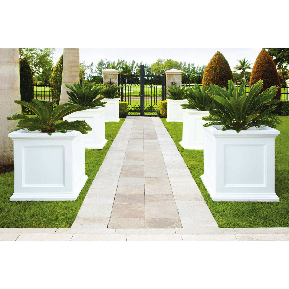 MayneMayne Fairfield 28in Square Planter 8800 8800-B- BetterPatio.com
