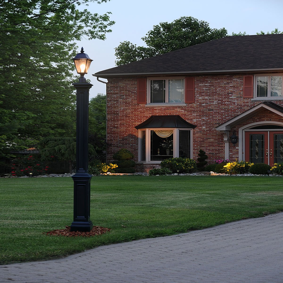 MayneMayne Signature Lamp Post with Mount 5835 5835-W- BetterPatio.com