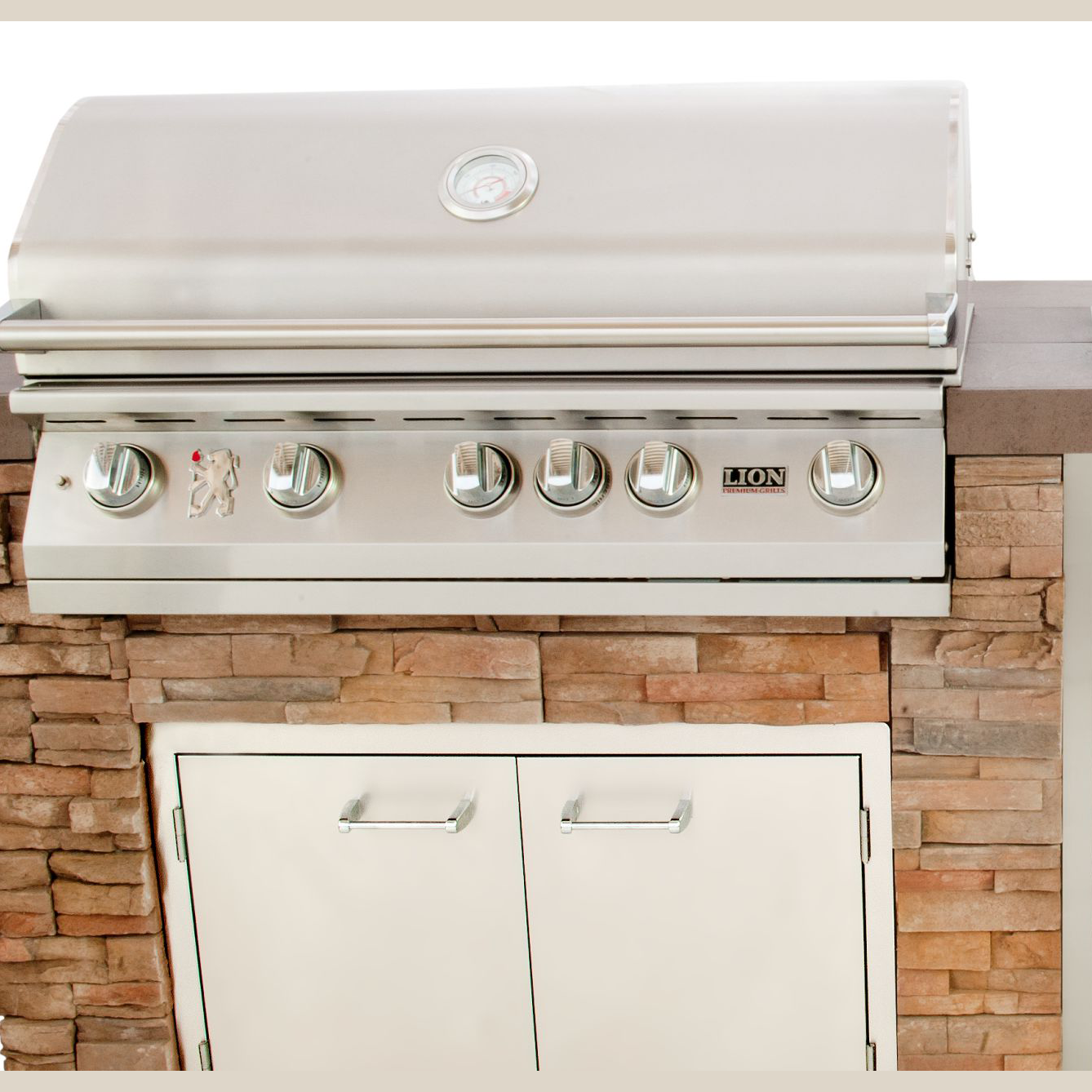Lion Premium Grills Quality Q 96 Inch L-Shaped BBQ Island - front view qualityq21