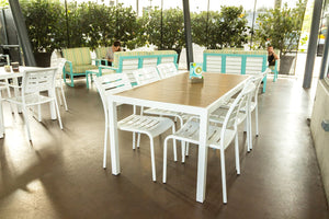 Source Sedona 32'' X 48'' Rectangular Table with Vienna Durawood Slats SC-2404-414_SC-1009-524 - BetterPatio.com