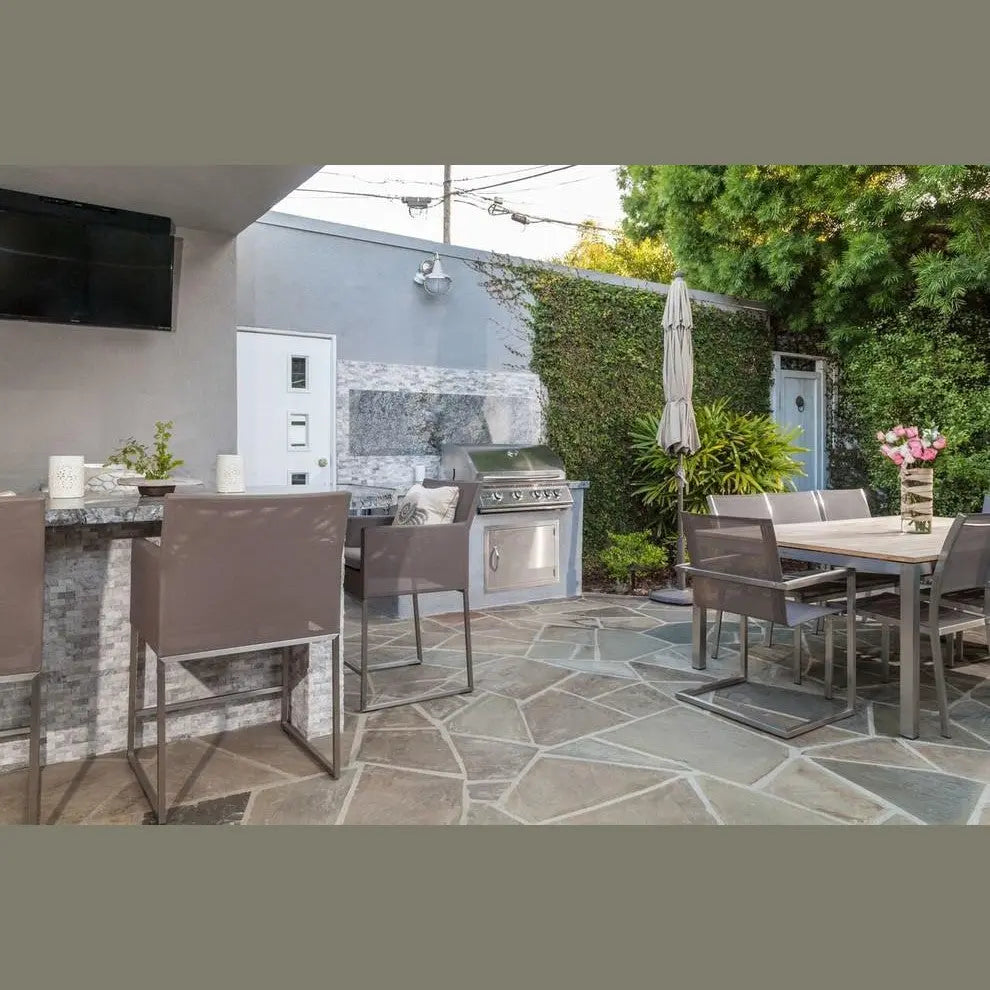 Summerset Alturi 30 ALT30T - White quartzite ledgerstone beachside paradise patio